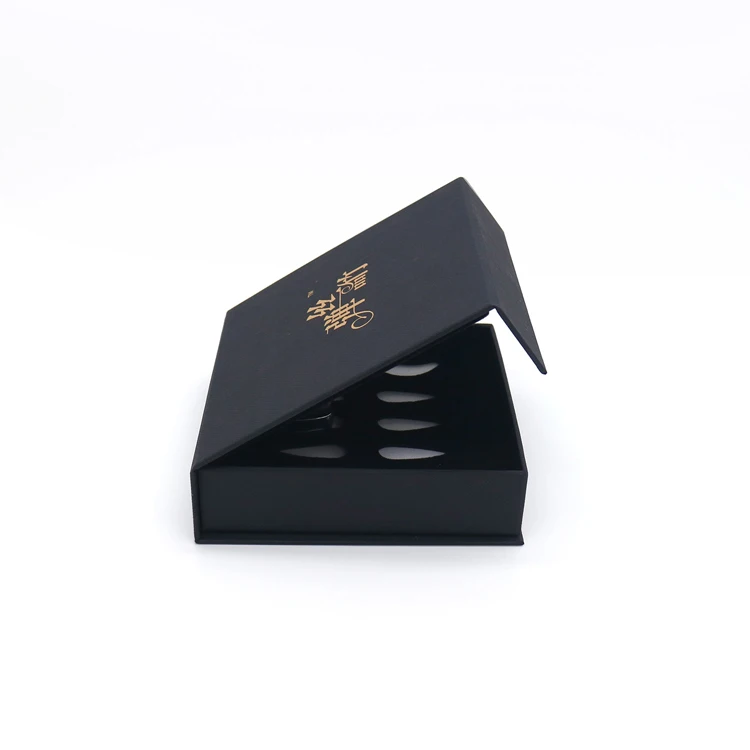 Focusbox Custom Luxury Paper Cardboard Magnetic Gift Box With Foam ...