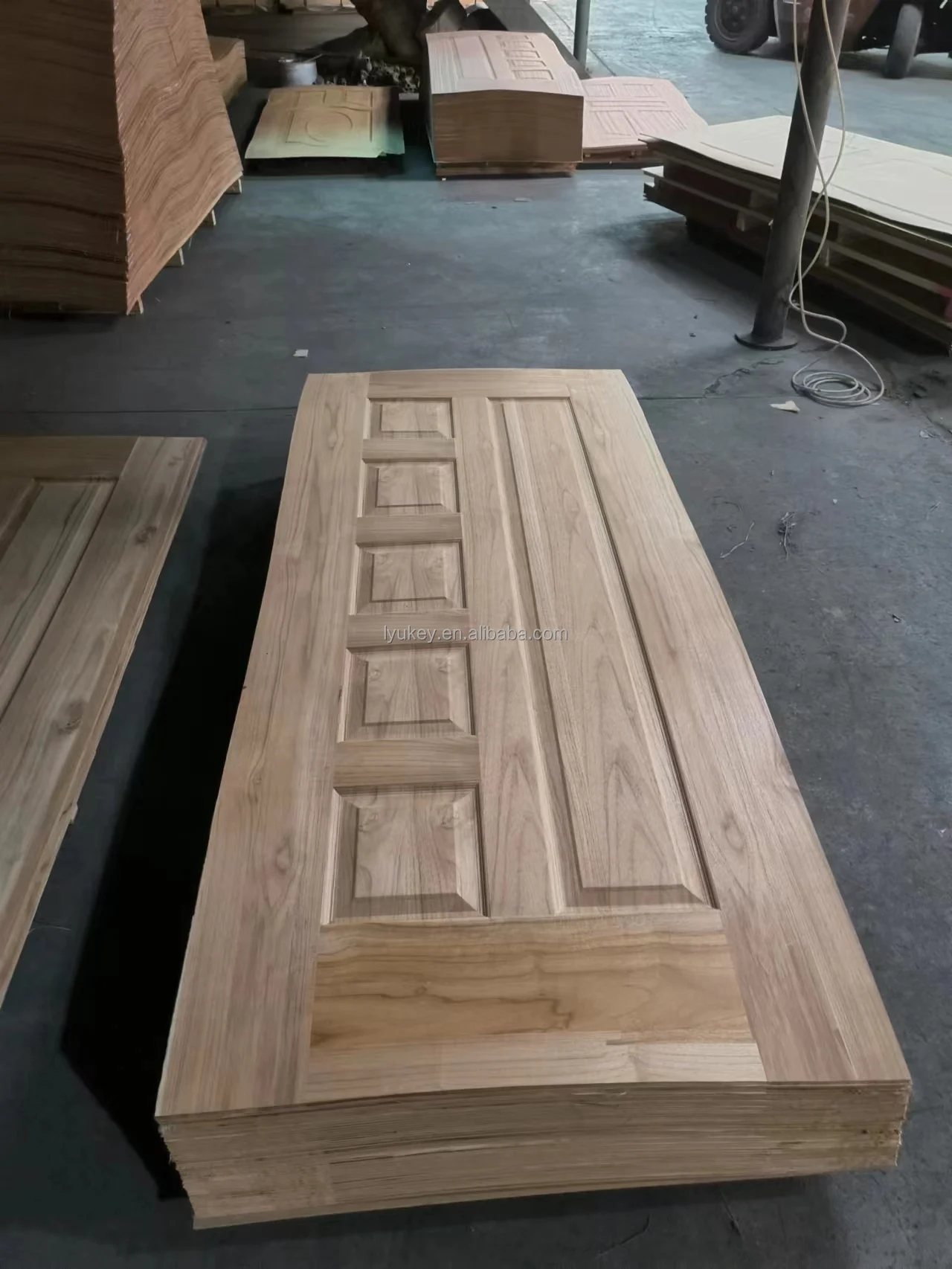 Ukey Brand Plywood Door Skin Modern Design Rolling Stainless Steel