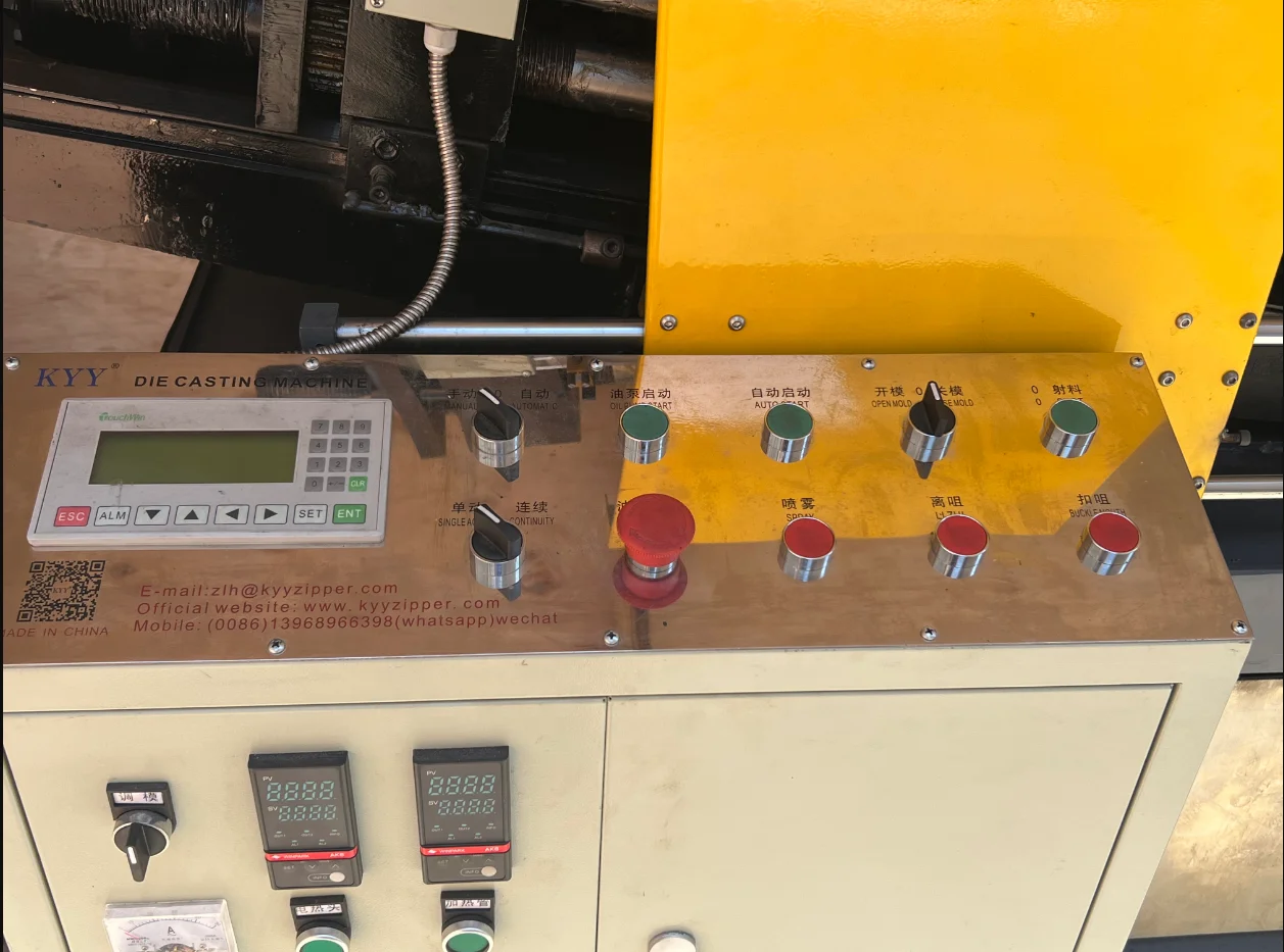 KYY Automatic Zipper Slider Machinery Zipper Puller Small Hardware Zinc Alloy Making Machine Hot Chamber Die Casting Machine