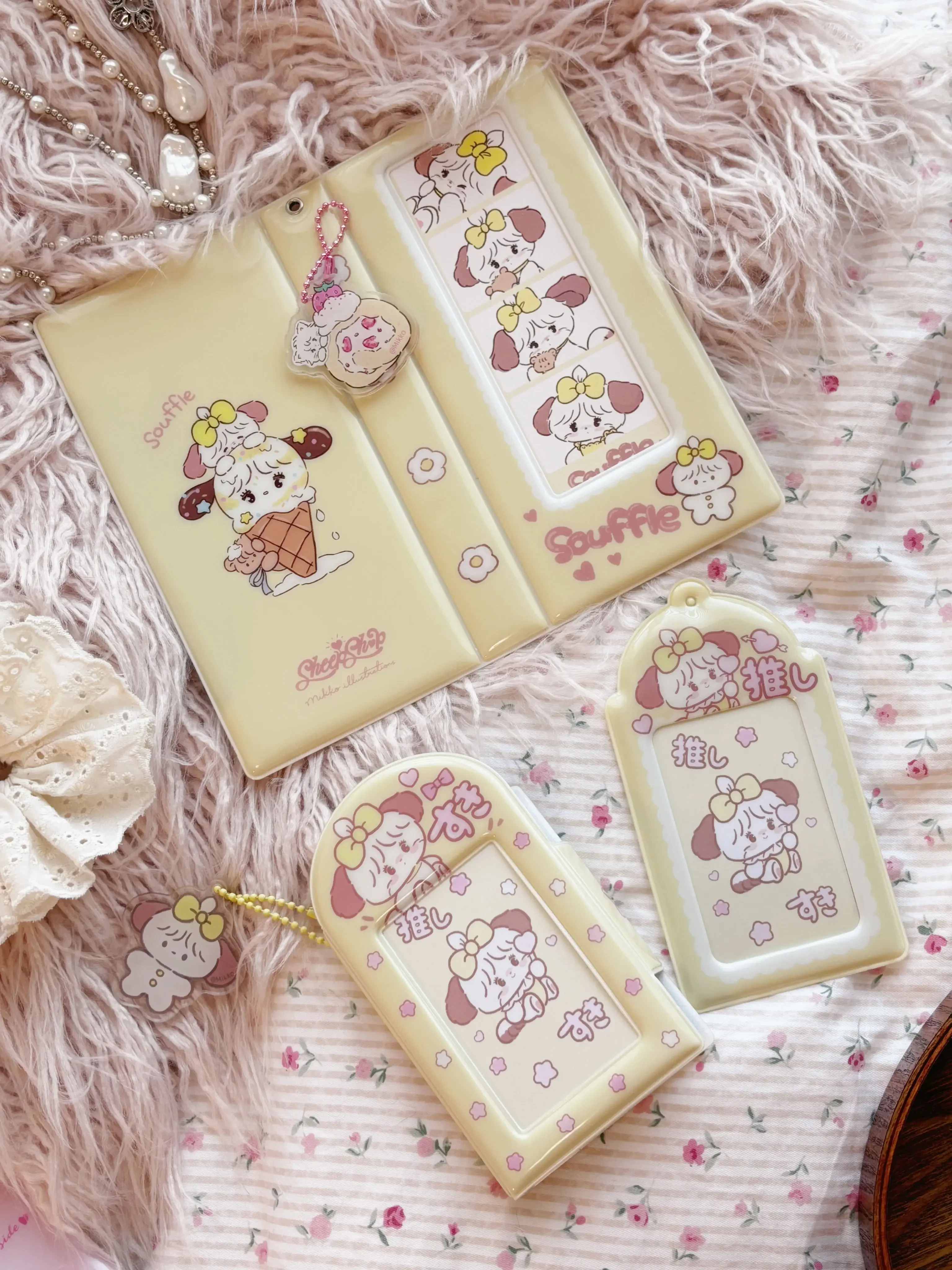かわいい漫画4カットフォトカードホルダー1グリッドカード
