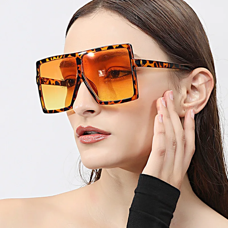 Wholesale Gafas de sol con marco cuadrado grande para hombre, lentes de sol  con protección UV 400, para baile de discoteca, con logotipo personalizado  disponible From m.alibaba.com