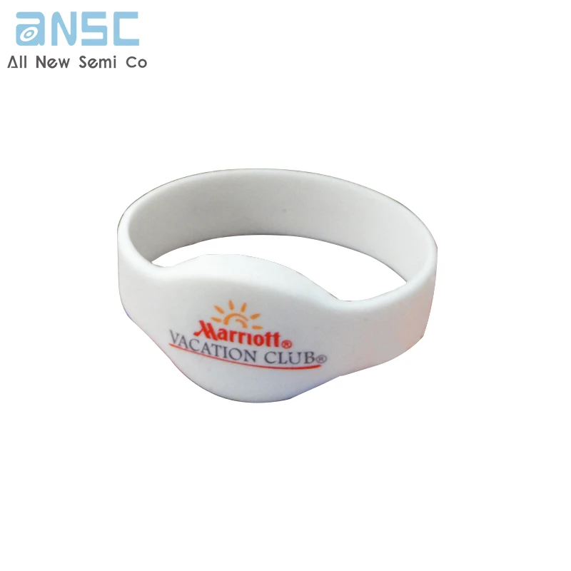 Custom Waterproof 13.56MHz Holiday Sports Swimming Pool NFC Wristband Rfid Silicone Smart Bracelet