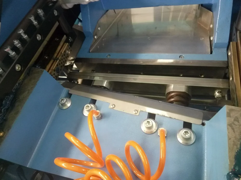 Zk320 Soft Cover Book Flap Machine for Book Cover Folding Automatic Flap Cutting Machine