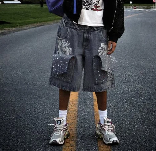 Denim Manufacturer Custom Double Waist Knees Diamonds Rhinestone Baggy Cargo Jeans Denim Shorts Men's Jorts factory
