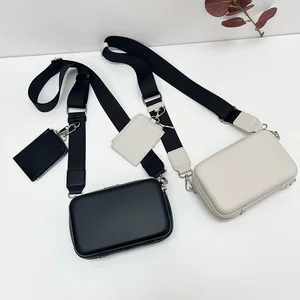 Wholesale Leather Black Men Crossbody Pack Fashion Chain Shoulder Messenger Bag
