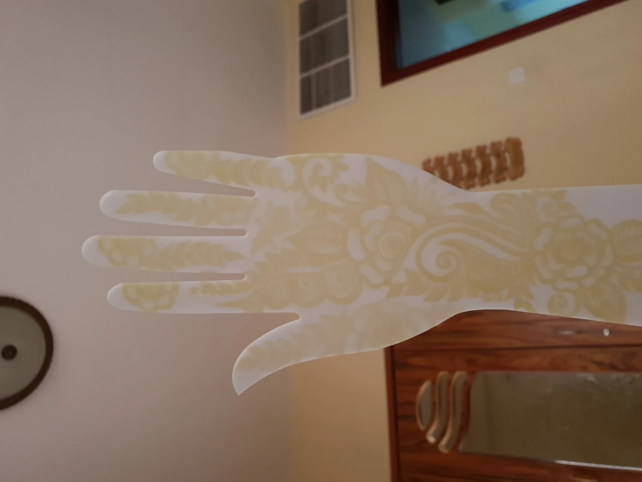 White Acrylic Henna Practice Hand, Thickness: 4 mm at Rs 150/sq ft in Mumbai
