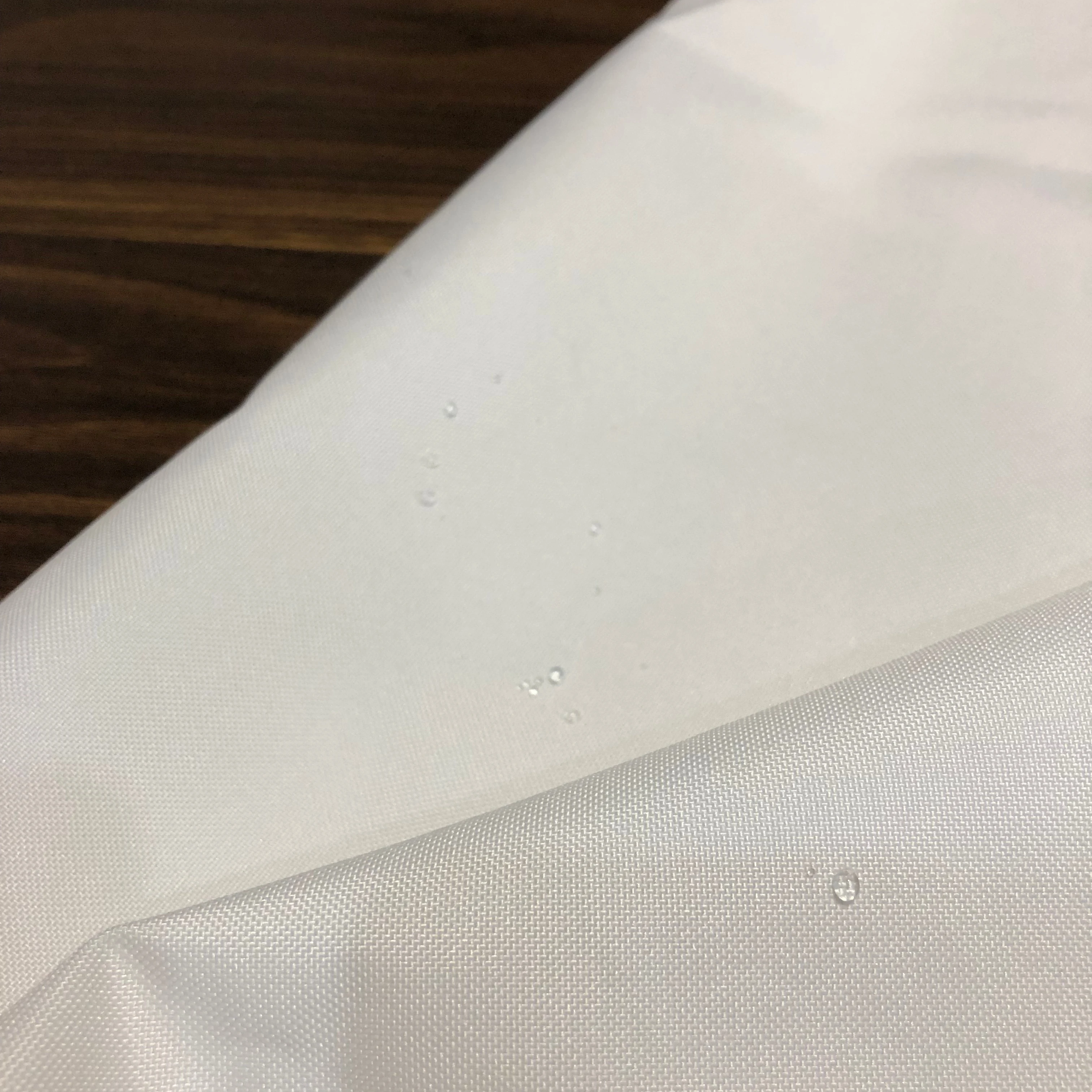 One Side PU Coated Waterproof and UV Resistant Fabric for Sun Umbrella on the Boat
