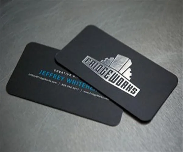 
2021 заказной чернильный струйный пвх материал мобильный чехол ручка пластиковая карта УФ планшетный принтер с УФ-отверждающими чернилами 9060 