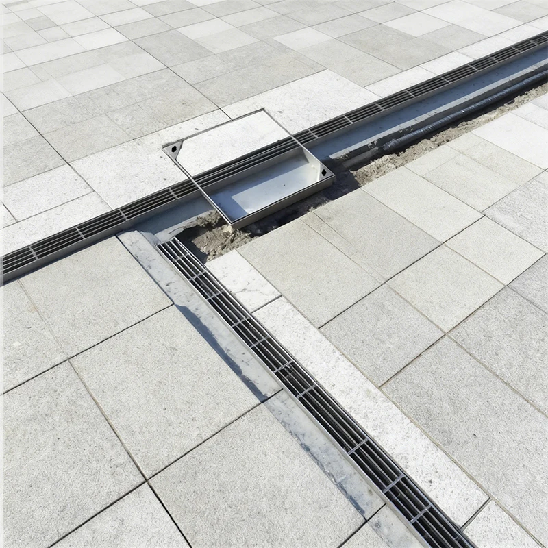 Middle seam stainless steel manhole cover