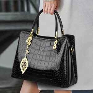 New TOP Quality Soft Lady Shoulder Bag Wholesale Luxury Large Capacity Single Strap Fashion Messenger Bag Women Summer Winter