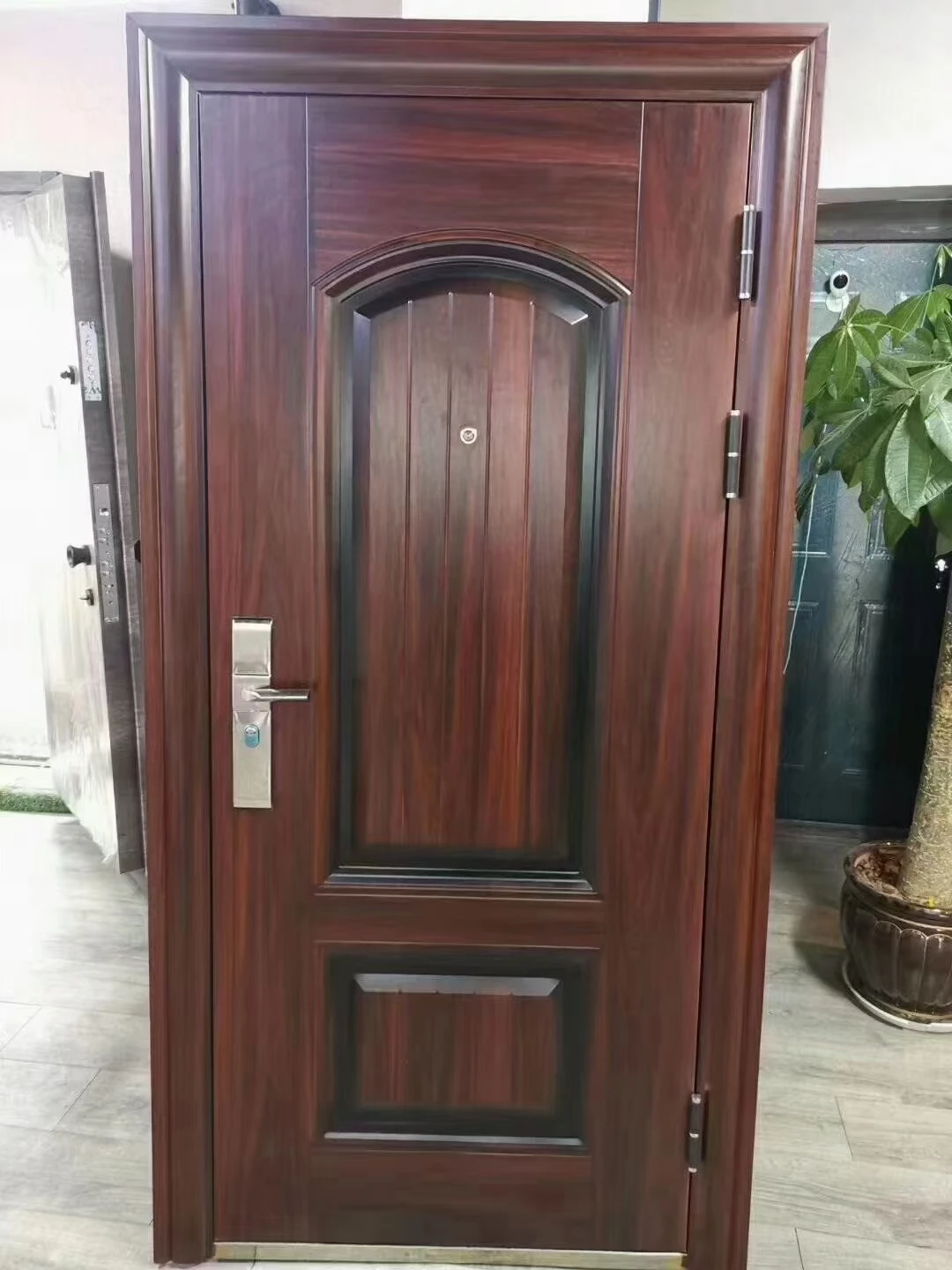 Конструкция металлической двери