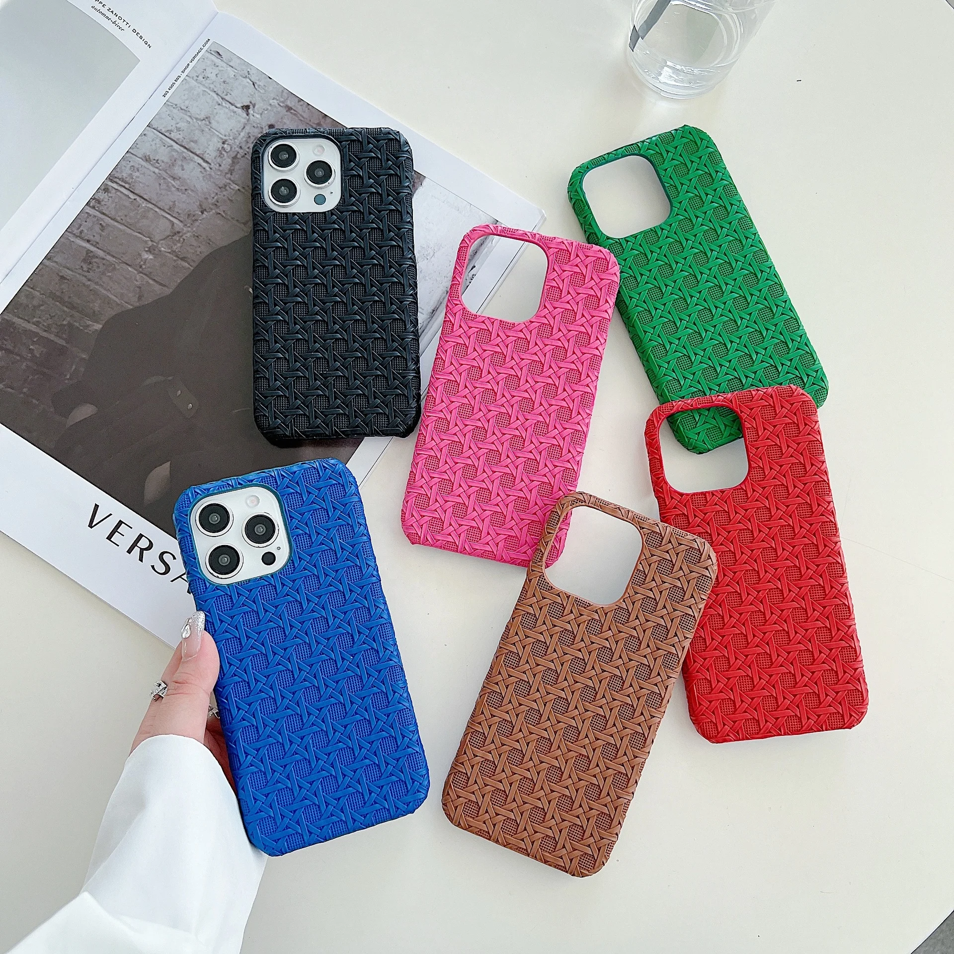 Funda de teléfono con patrón tejido para iPhone 16 15 14 13 12 11 Plus Pro Max Delgada y ligera con cubierta de protección ajustada  