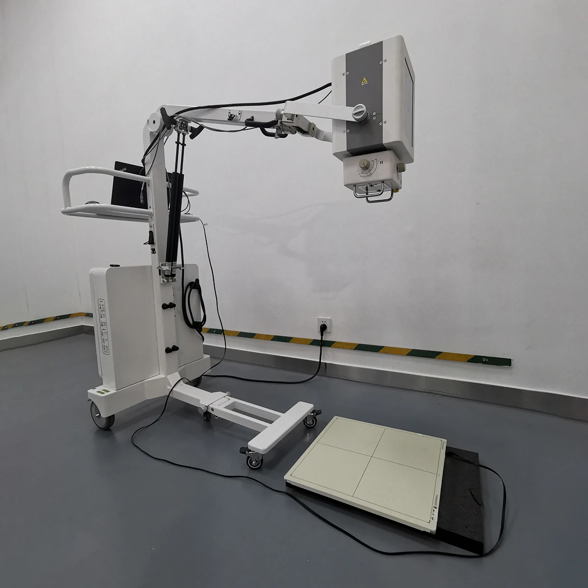 Mobile X Ray Machine Touch Screen Digital Chest Xray Machine Price Hospital Equipment