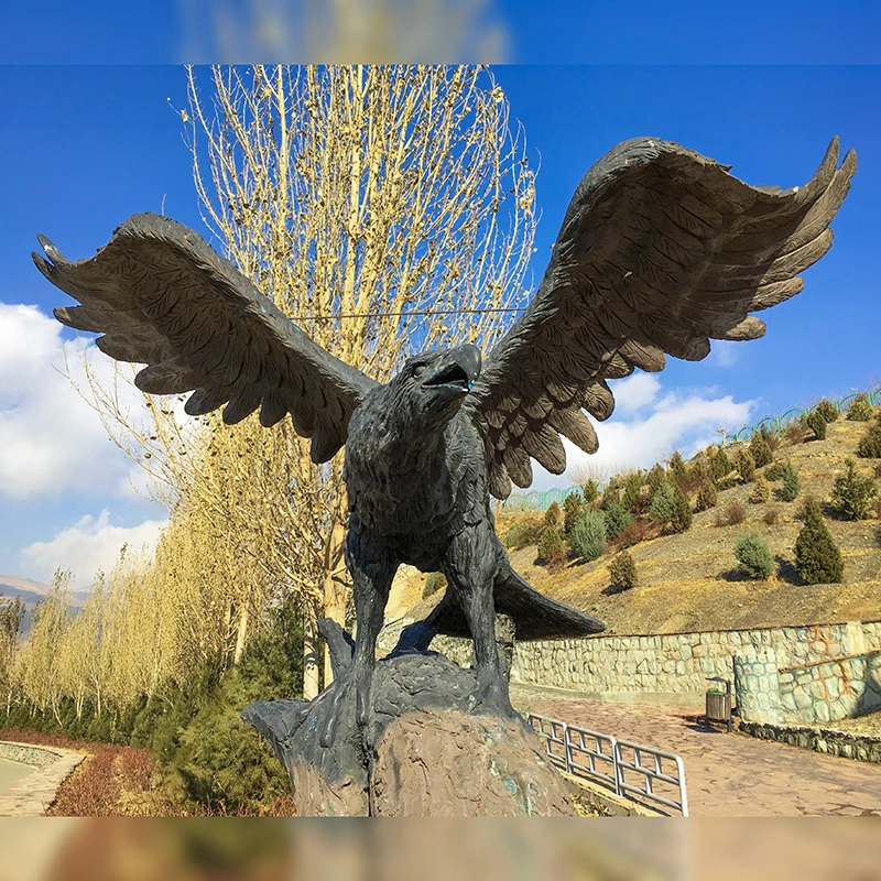 Escultura De Águila Voladora Gigante,Bonito Diseño De Arte,Fábrica  China,Personalizada Profesional - Buy Jardín Águila Estatua,Grande De Metal  Jardín Escultura De,Vida Tamaño Águila Estatuas Product on 
