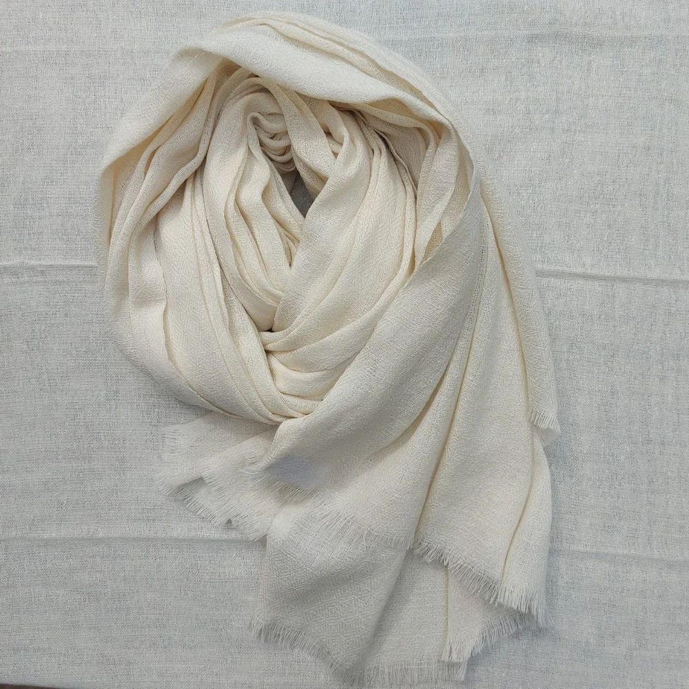 Cold Weather Must-Have Accessory Wool Silk Blended Tassel Scarf Long Printed Checkered Style Winter Shawl Made Soft Cashmere
