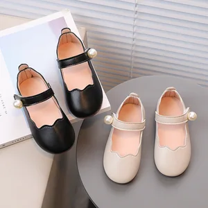 2026 Kids Casual PU Leather Shoes Soft Soled Solid Color Princess Dress Shoes Slip on Ballet with Pearls Button