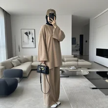 Loriya  Abaya Manufacturer Womens Clothing Islamic Clothing Soft Polyester 2 Piece Abaya Set Top and Pants Set With Pockets