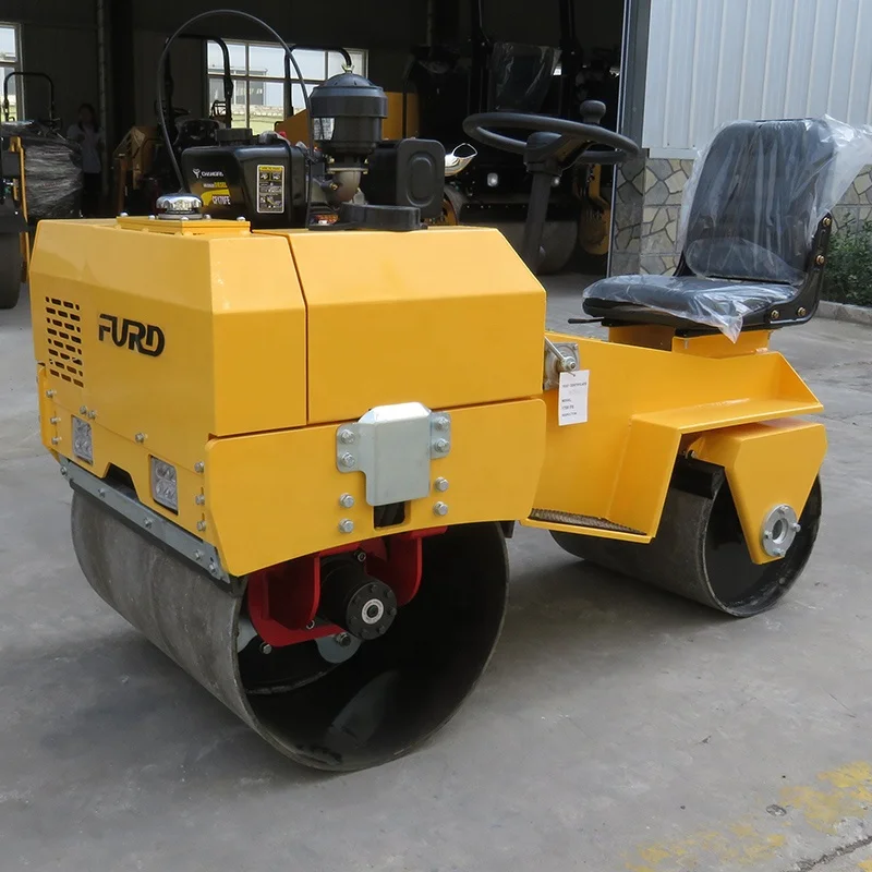 Changfa Pedestrian Vibratory Roller with 700kg Capacity Honda Diesel Engine Double Drum for Soil Compaction Road Maintenance