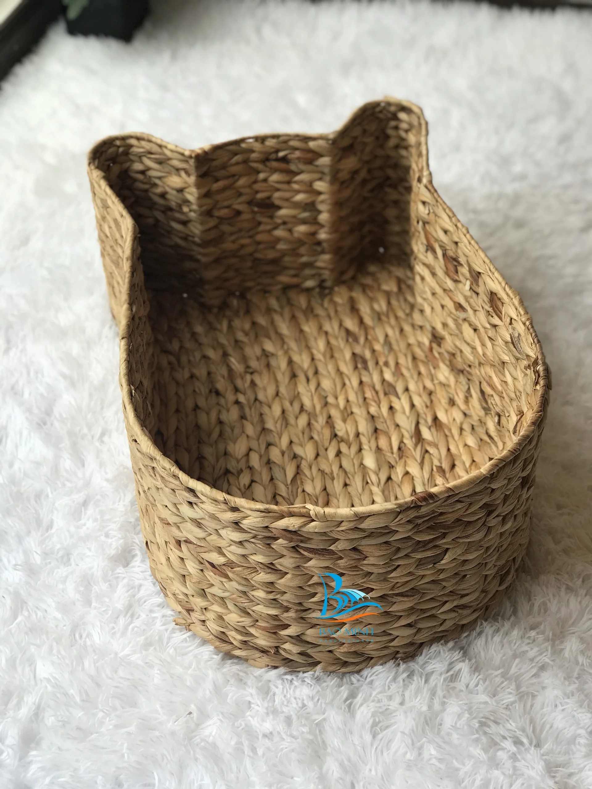 Water Hyacinth Straw Cat Shaped Storage Basket - Buy Cat Shaped Basket ...