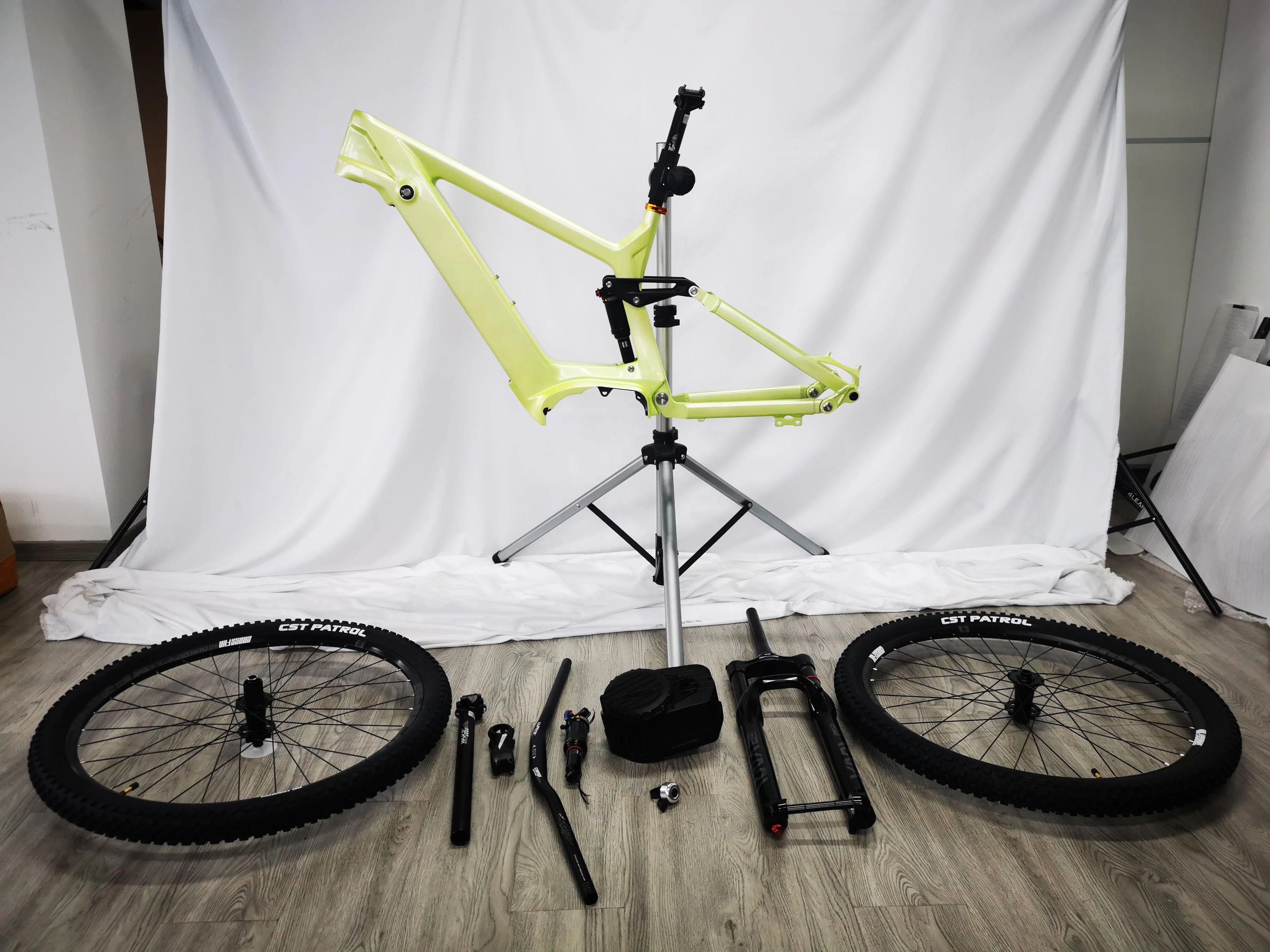 Xc Mountain Electric Bike 240nm Best Electric Bike Truckrun Ebike M09