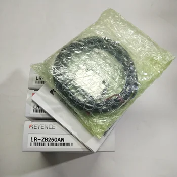 KEYENCE LR-ZB250AN Laser Sensor - Reliable Distance Measurement