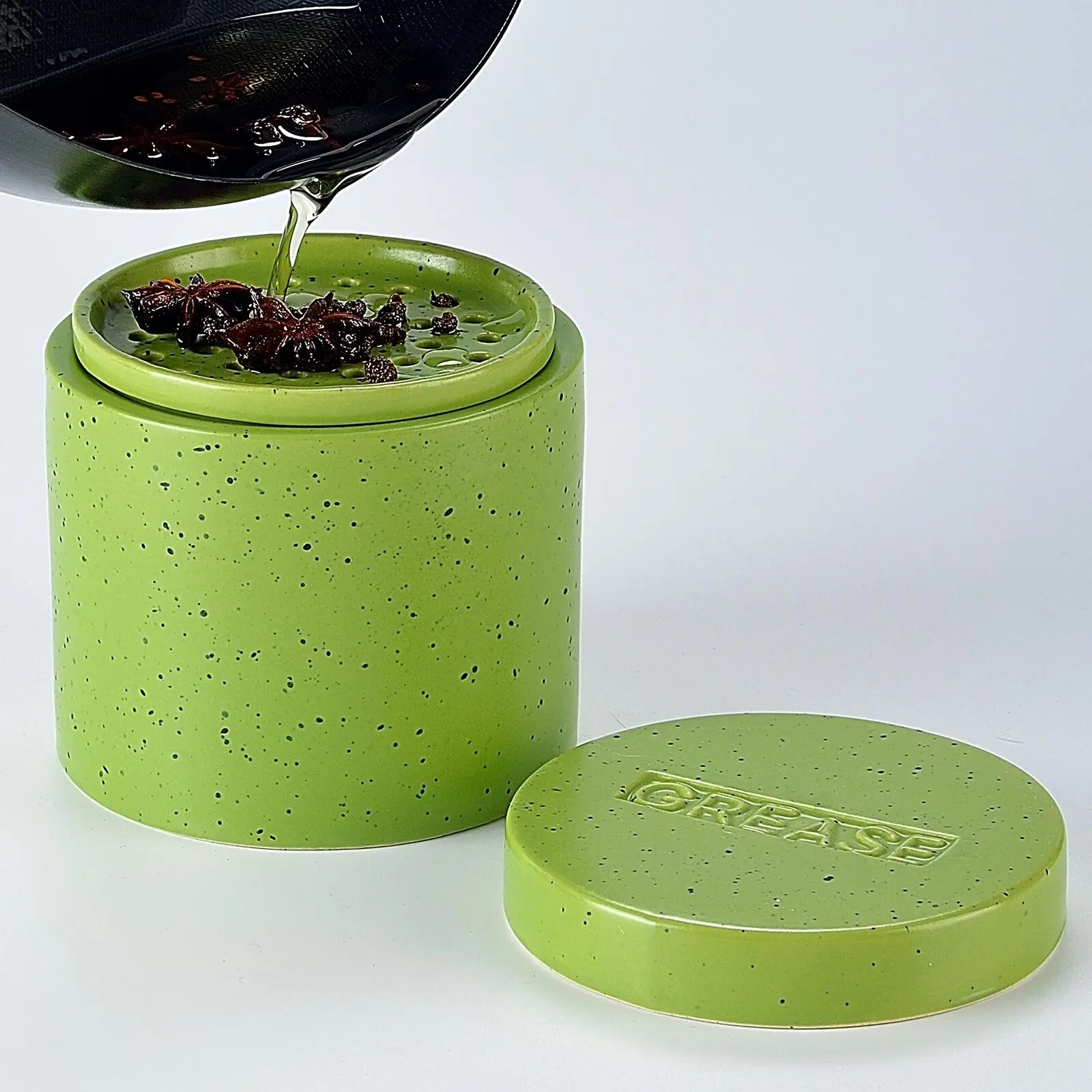 Matte Colored Ceramic Bacon Grease Container 15oz with Oil Strainer Pot Speckled Grease Storage Can with Strainer