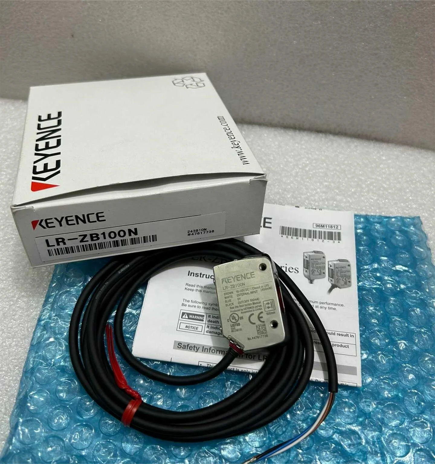 New Original KEYENCE LR-ZB100N Self-contained CMOS Laser Sensor with  Rectangular w/ cable Type 100 mm| Alibaba.com