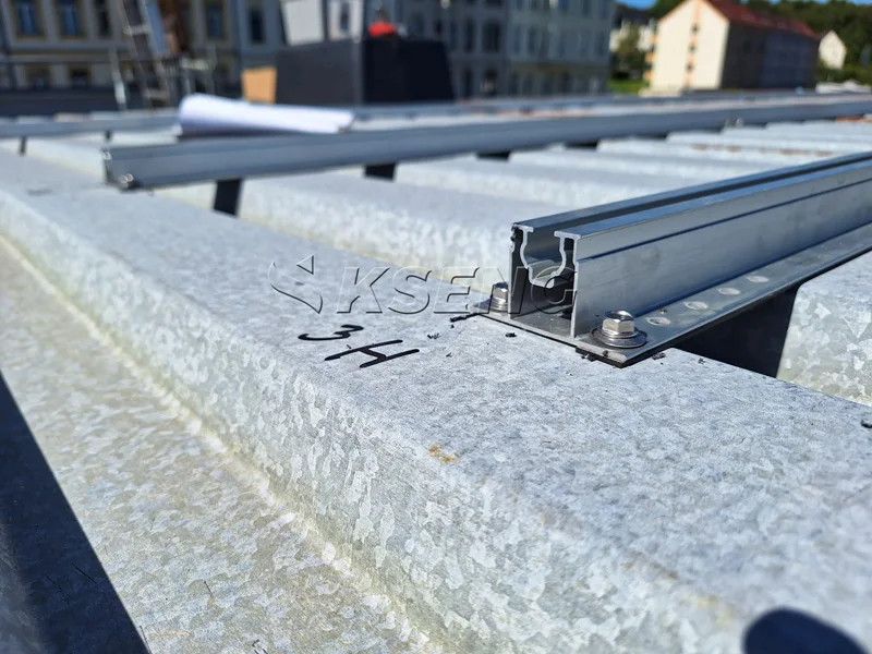 Wholesale Aluminum Profile Mounting Racking Metal Roof Solar Panel Mounting System Solar Mini Rail