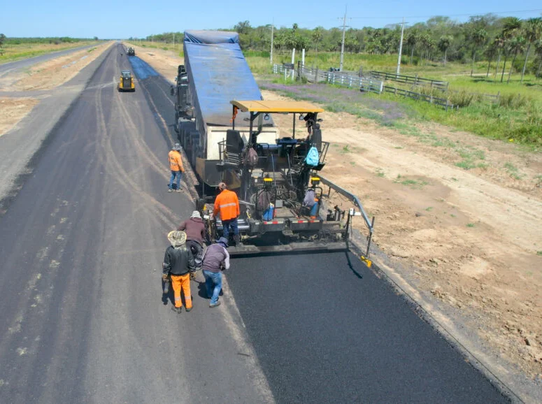 SAP60C-8 Road Paver Machine 6m Asphalt Concrete Paver for Highway & Urban Road Construction