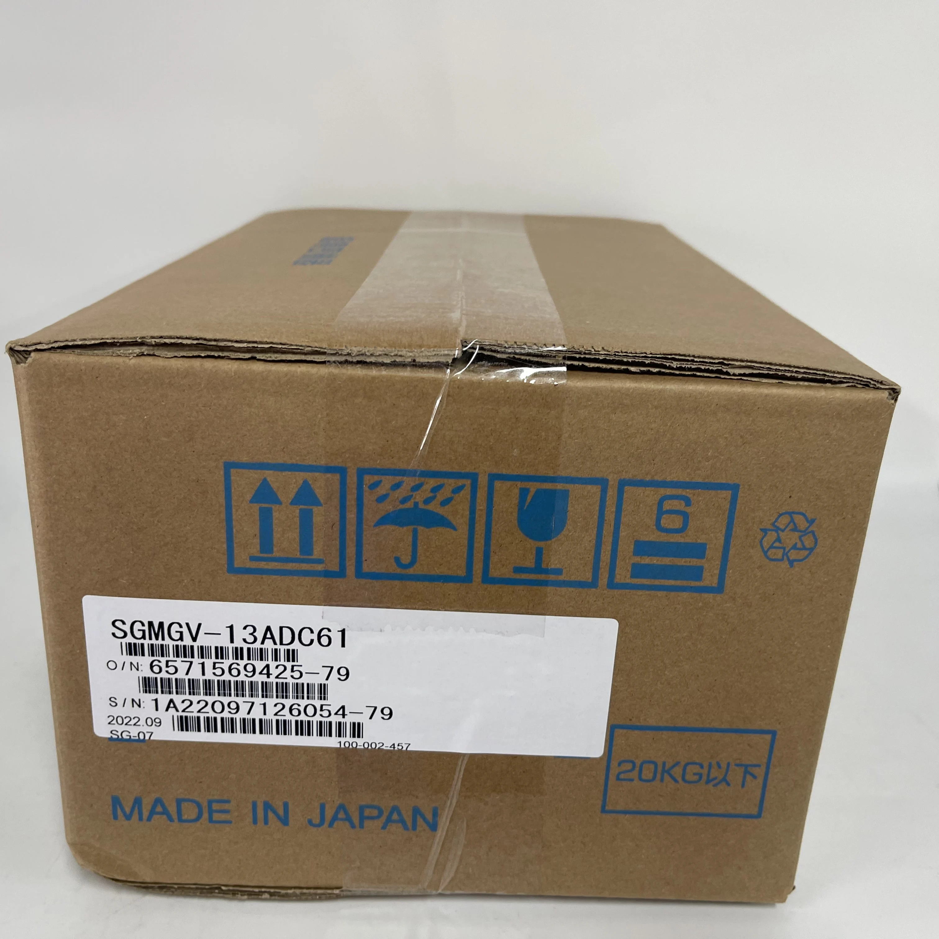 YASKAWA AC Servo Motor SGMGV-13ADC61 YASKAWA AC Servo Motor SGMGV-13ADC61