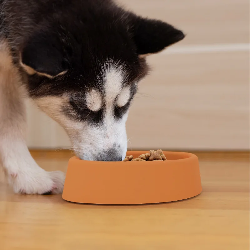 New Eco-Friendly Solid Silicone Rounded Dog Lick Mat Pet Feeding Anti-Choke Slow Feeder Non-Slip Suction Multi-Use Bowl manufacture