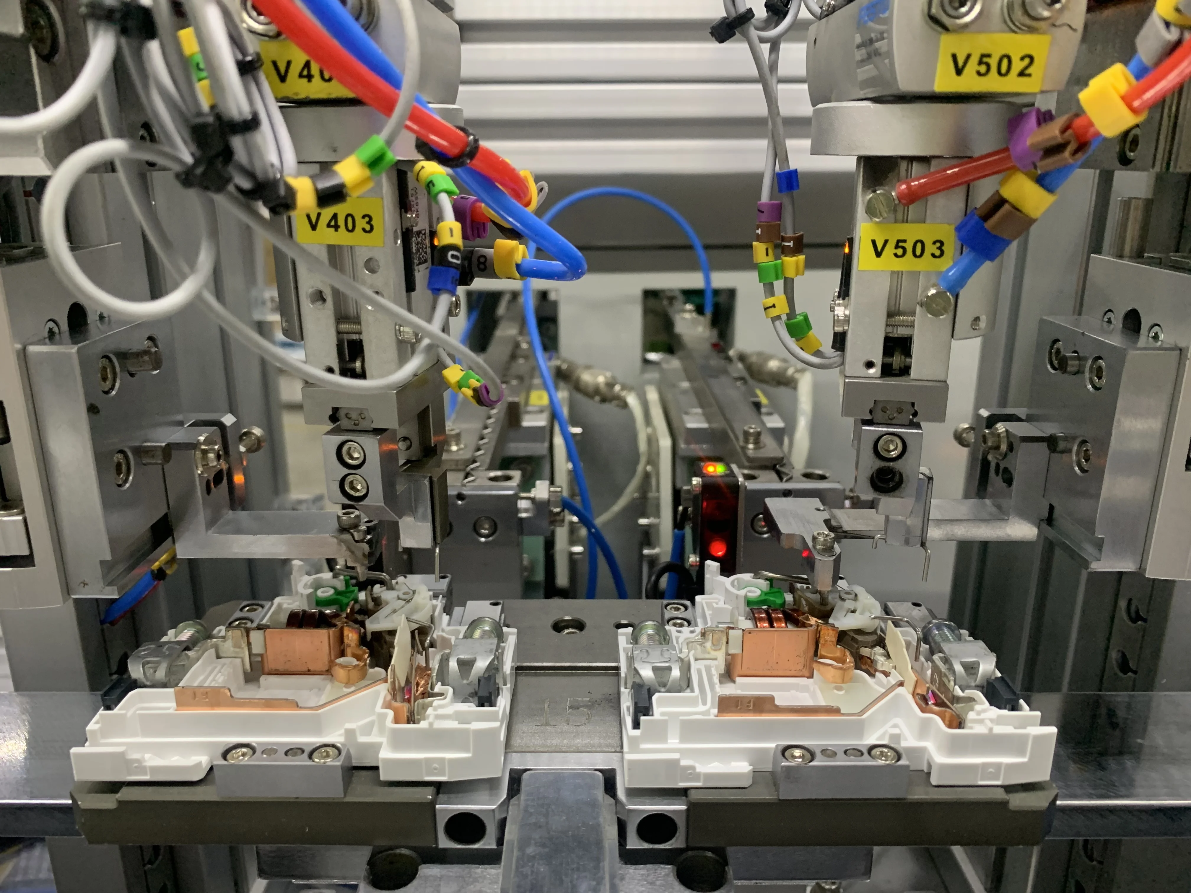 MCB Full Automatic Circuit Breaker Manufacturing Automation Equipment Assembly Machine Production Line