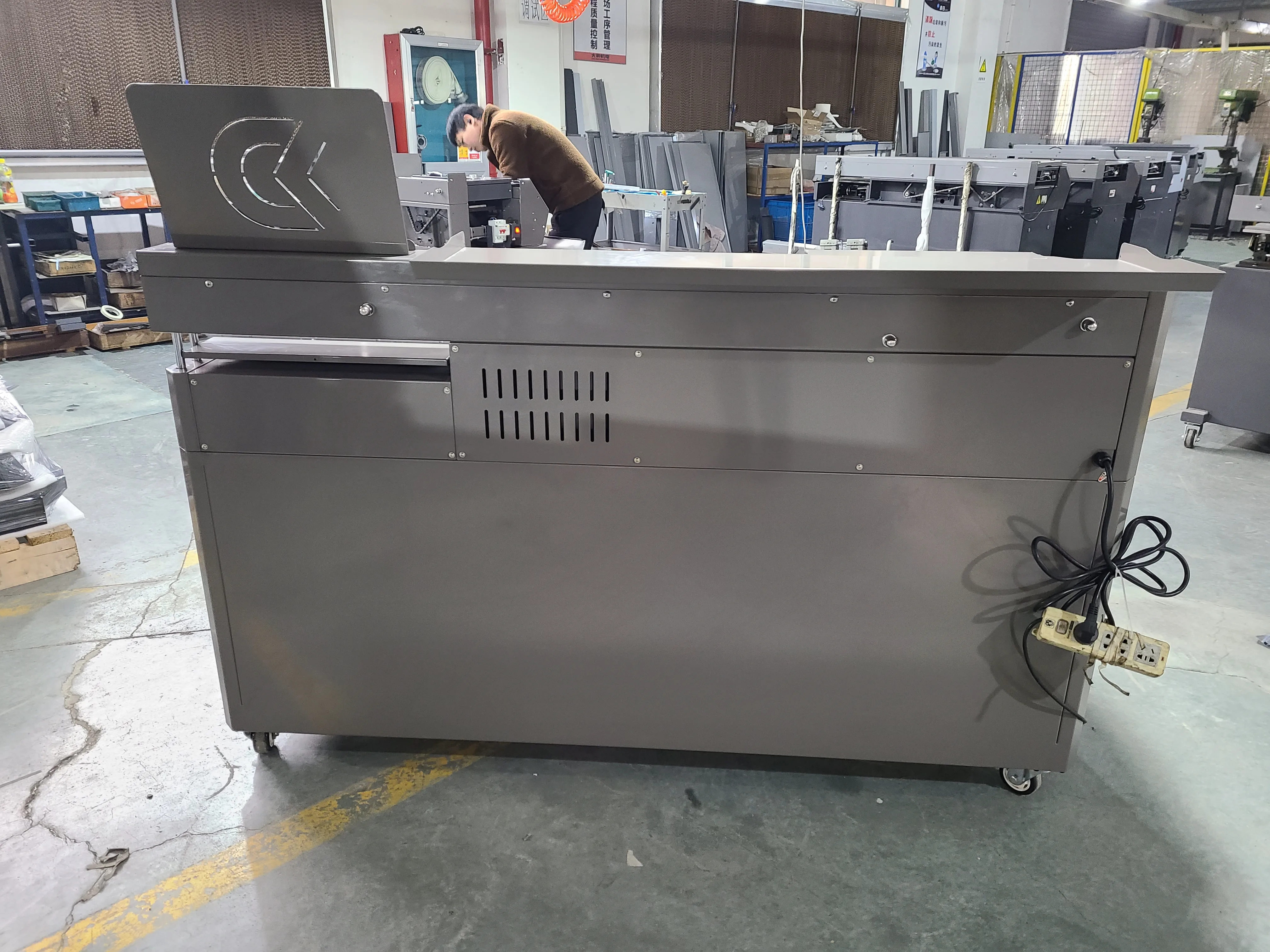 C70 A3 Intelligent System Book Glue Binding Machine Electric Power Source