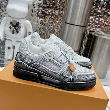 2025 Popular High Quality Designer Famous Brand Luxury Shoes Unisex Outdoor Sports Casual Running Shoes Men Shoes Women