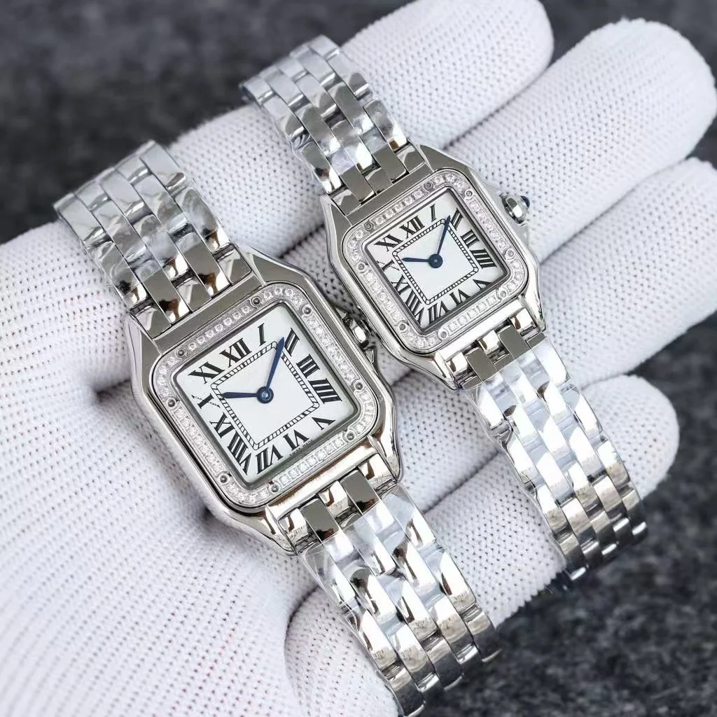 Square Quartz Women's Watch OM-055444