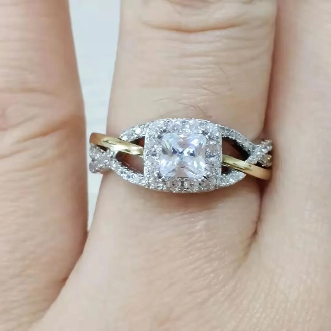 Halo Twisted Side Ring Wedding Two Tones 9K Gold Couple Ring Set