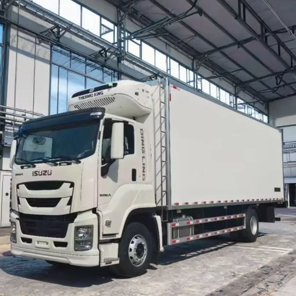 Isuzu FVR 4x2 Manual Refrigerator Truck 18 Tons Diesel Engine Euro5 Hot Selling New Condition with Hot King Cooling System