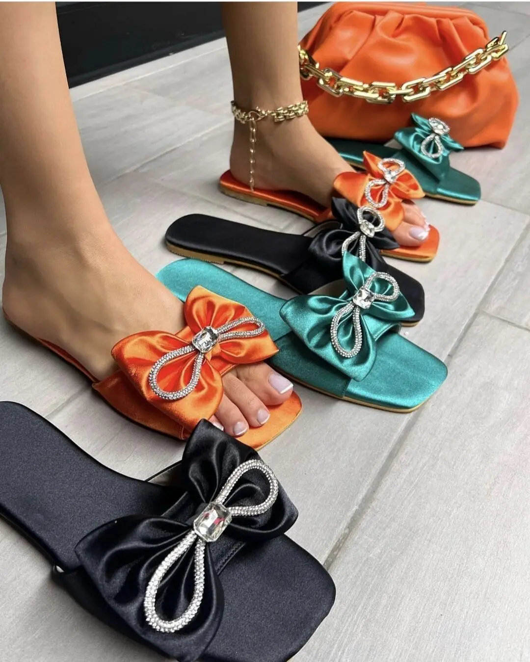 Fashion Feet Handmade Flat Casual Flip-Flop Solid Pattern Women Sandals  Olive Colour | Fashion Feet Ladies Chappals | Slipper For Girls | Ladies  Slippers | Women Footwear