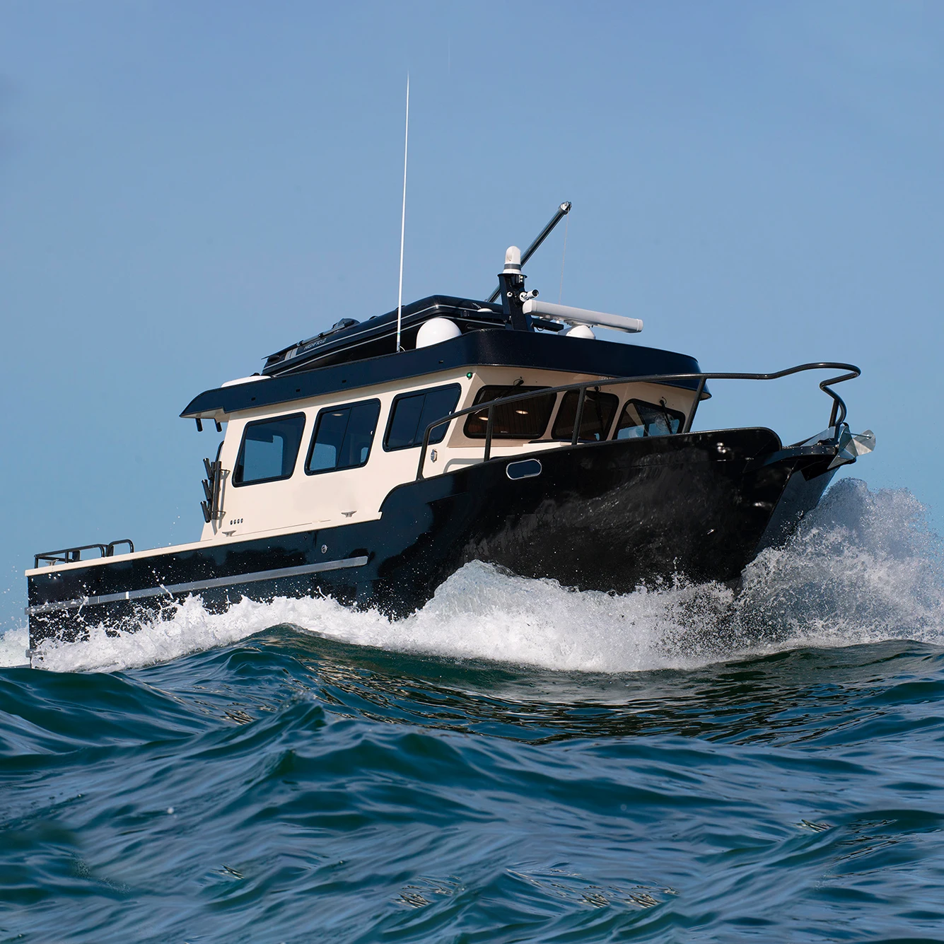 Kinocean Cuddy Cabin Boat Yacht Luxury Boat For Cruiser Cabin Boat For