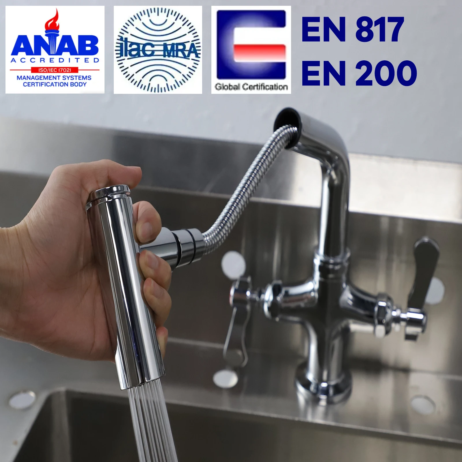 High Quality Commercial Kitchen Faucet Ceramic Cartridge Outdoor Telescopic Rotating Deck Mounted Pull-Down Mixer Sprayer