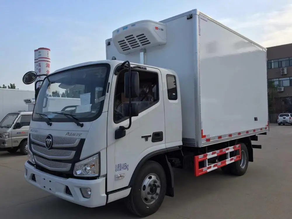 4x2 Foton 6000 kg  Small Refrigerated Van Truck