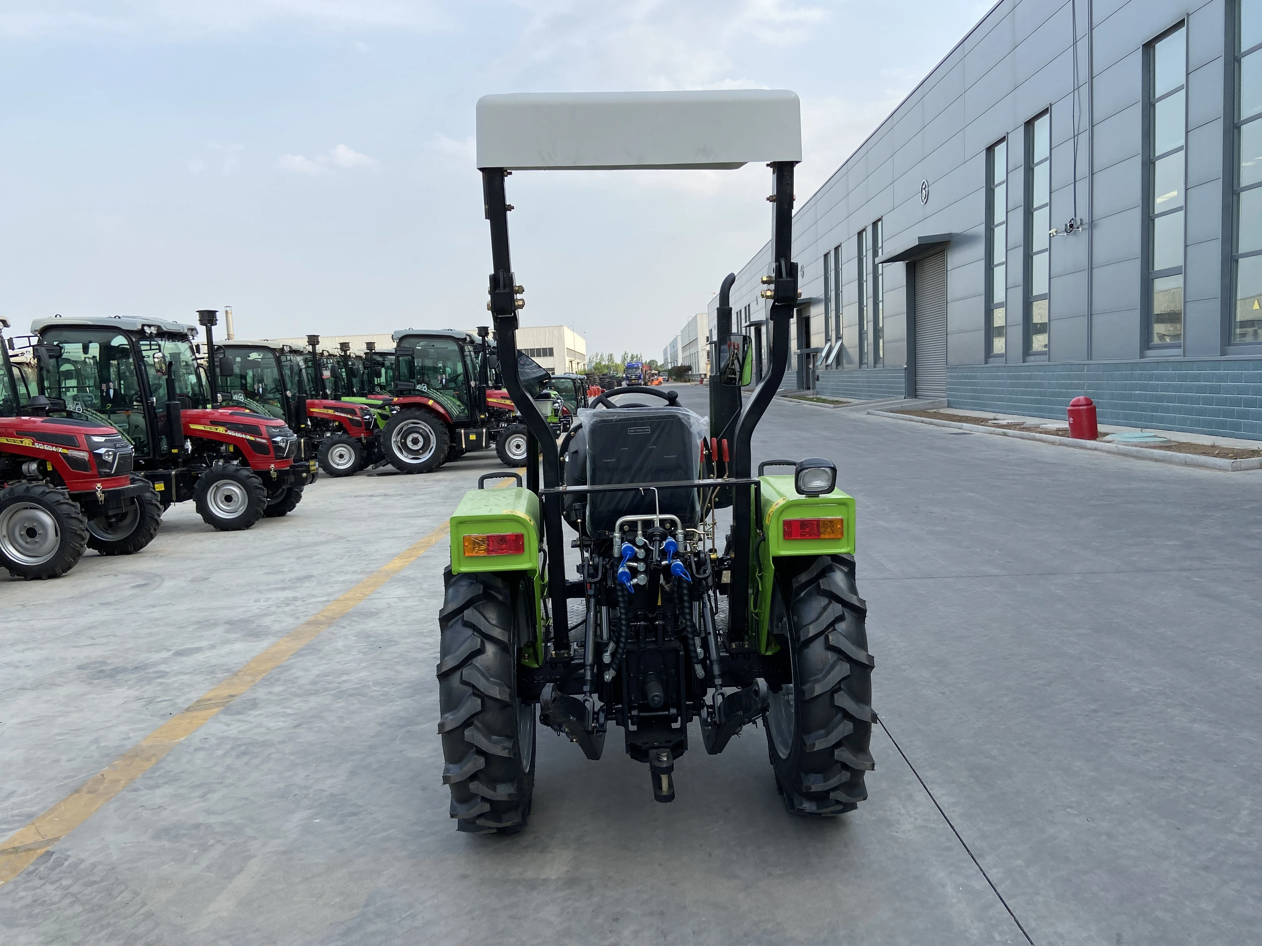 50HP Tractor SD504 Agriculture Tractor with High Operating Efficiency