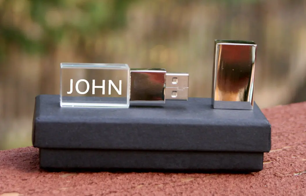 Glass-USB-1054x675.jpg