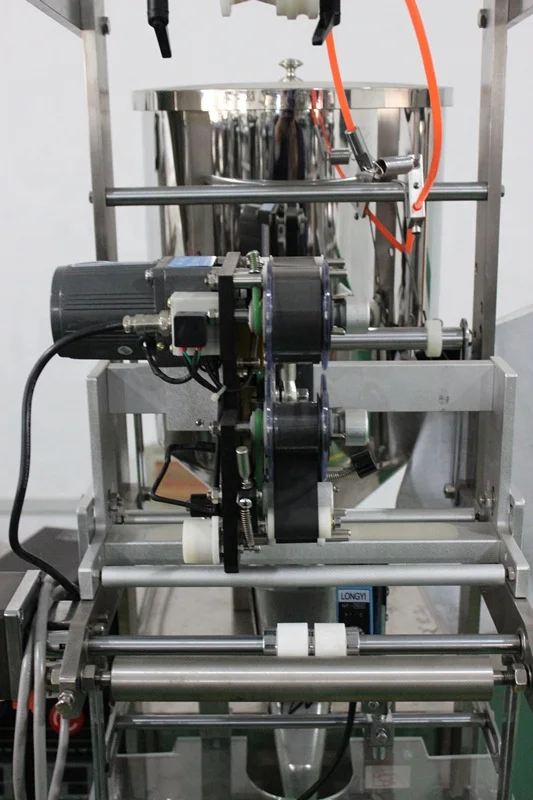 Plastic Bag Drinking Water Automatic 2200b/h Sachet Water Packing Machine with Ribbon Coder and Photocell
