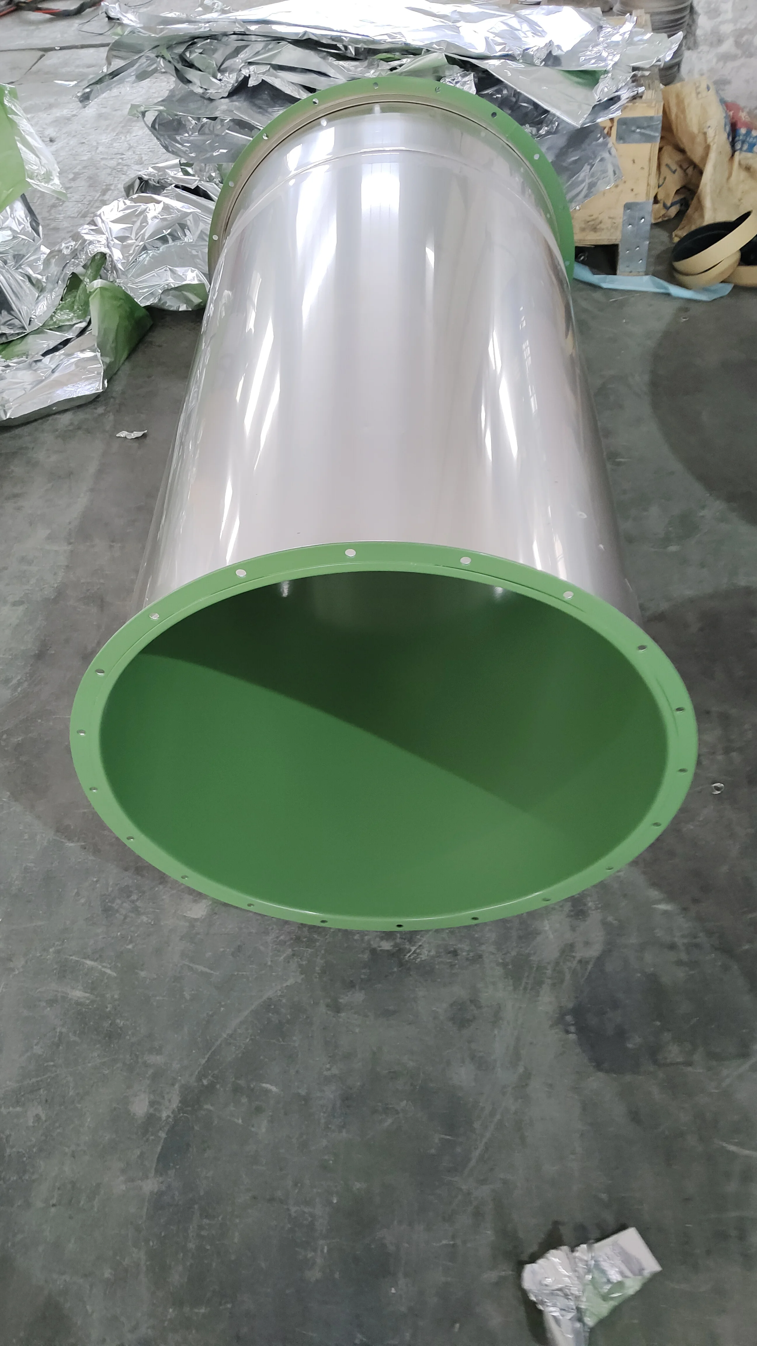 Welded 304 Stainless Steel Straight Duct with ETFE Coating Industrial Design Ventilation Pipe for Hospital Basement School