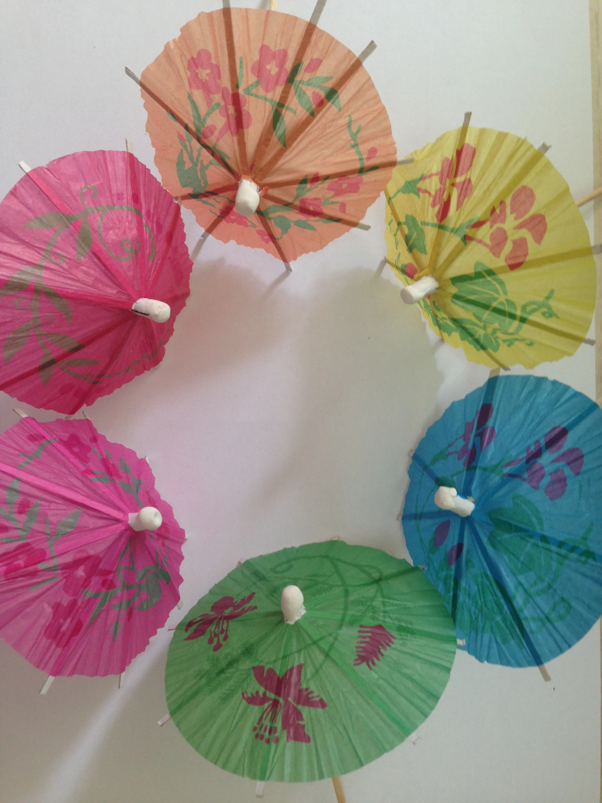 Jimao Wholesale Disposable Wooden Decorative Umbrella Picks Fireworks