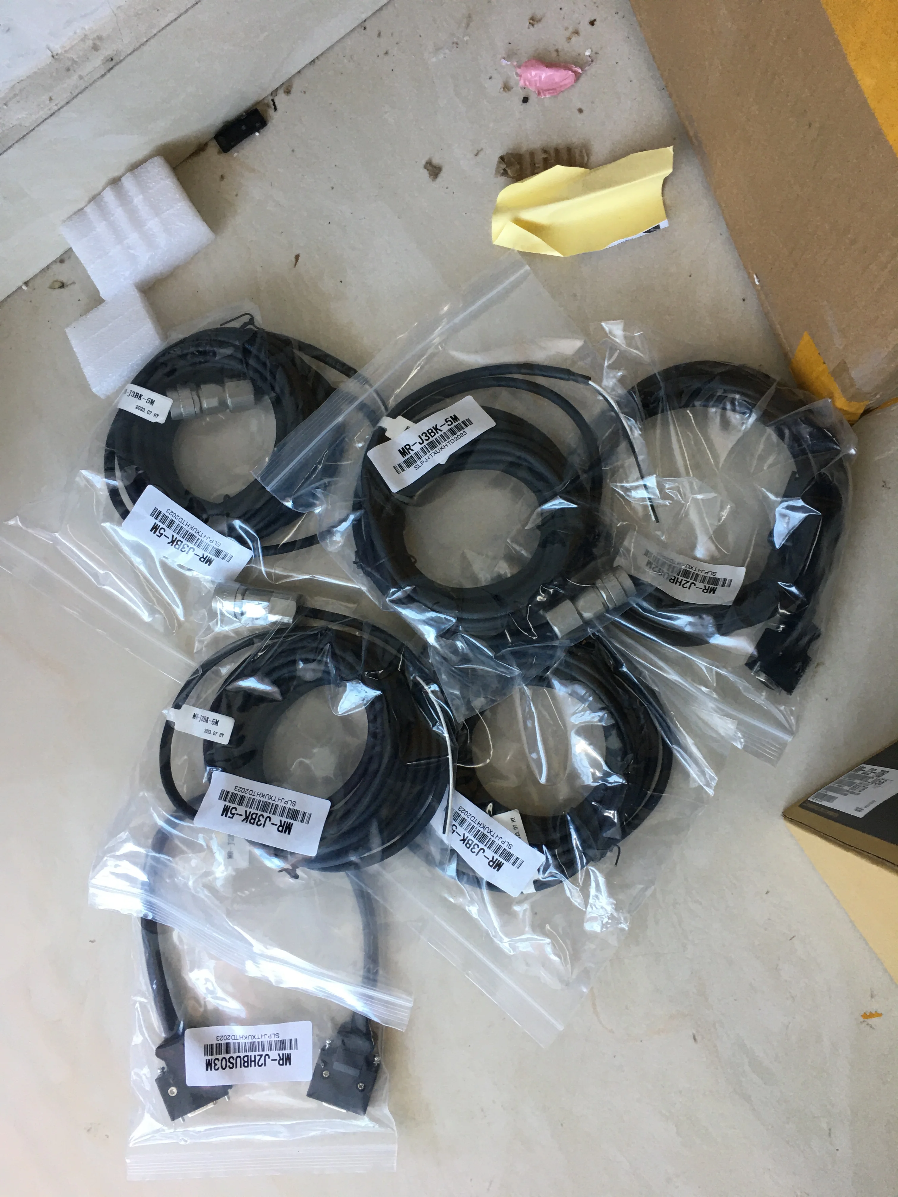 MITSUBISHI Servo Cable MR-J3BK-5M