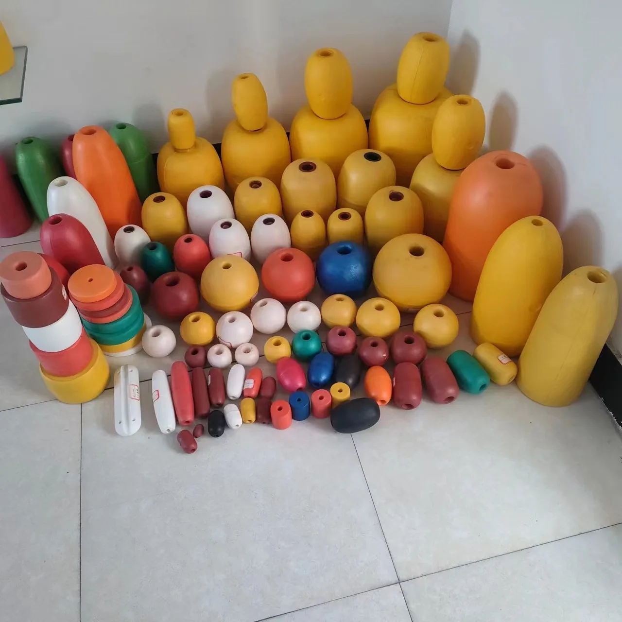 China Factory Yellow Oval Perforated EVA Float Cylindrical All Sizes Plastic Floating Light Buoy Fishing Net Float
