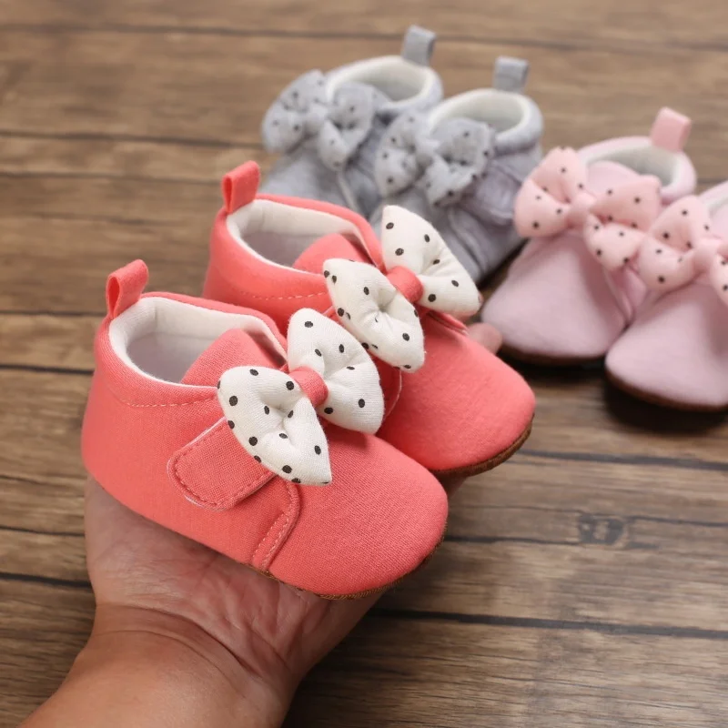 Мягкая нескользящая подошва EVERTOP карамельных цветов с бантом, повседневная обувь для новорожденных девочек, необычная обувь для маленьких девочек