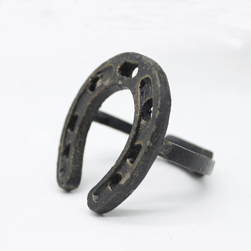 
Декоративное металлическое кольцо для салфеток в форме подковы, винтажное чугунное настольное украшение, античный цвет, заводская цена 
